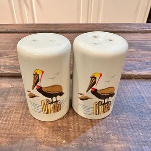 Vintage 1980 pelican salt & pepper shakers made in Japan for down east crafts